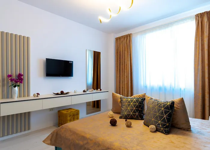 Hf - Mamaia Nord Building Năvodari